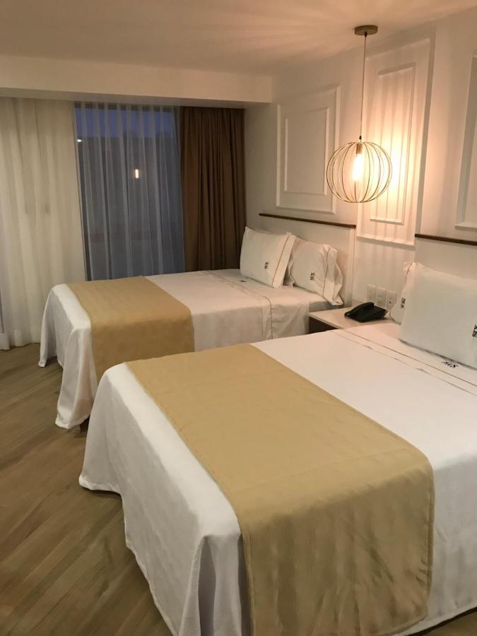 Six Hotel Guadalajara Degollado Dış mekan fotoğraf