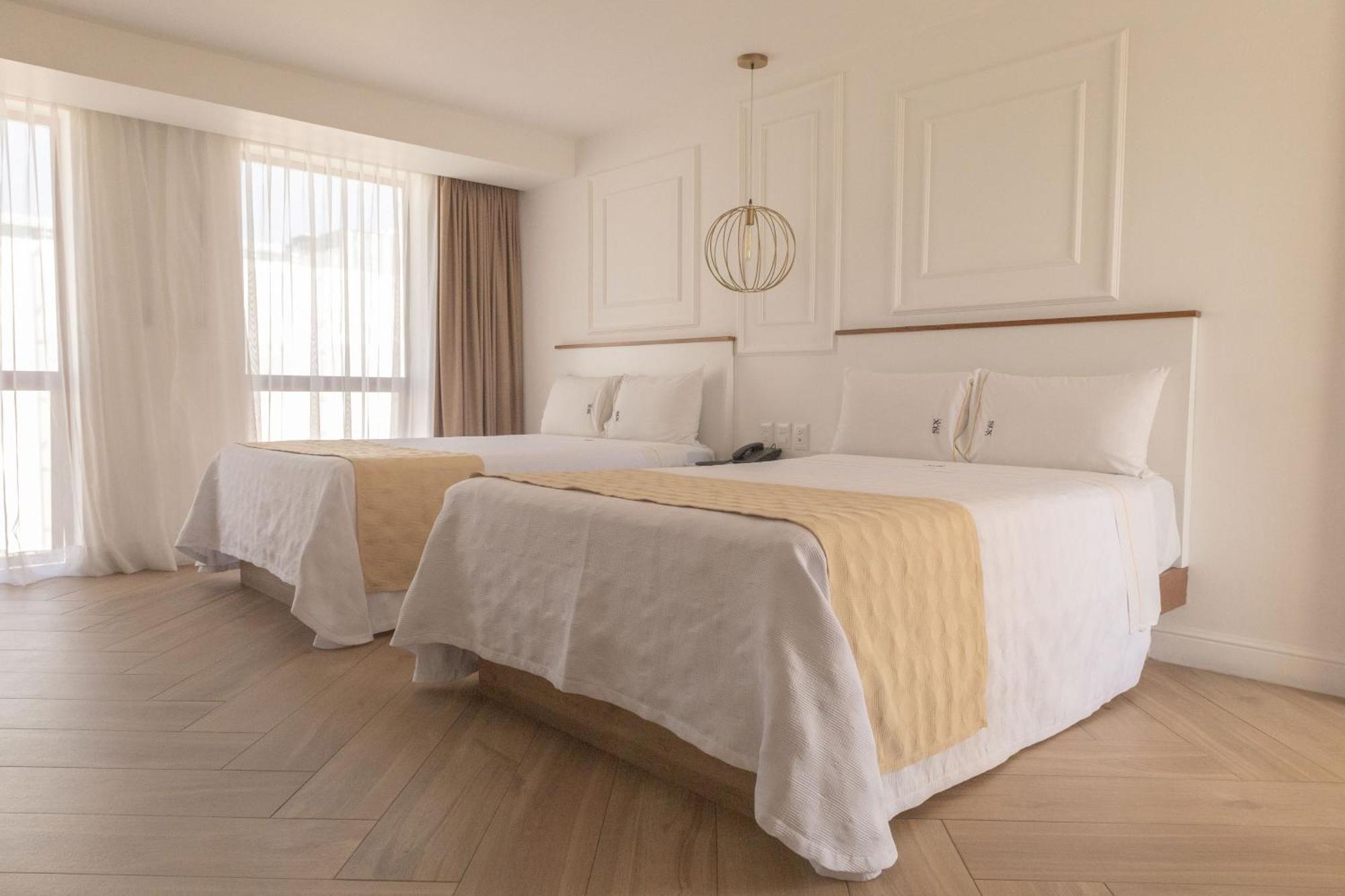 Six Hotel Guadalajara Degollado Dış mekan fotoğraf