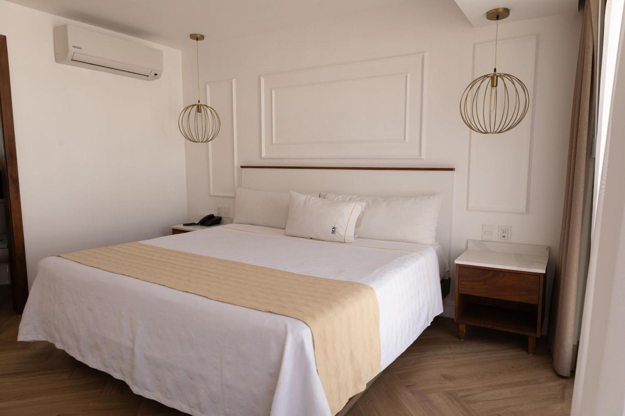 Six Hotel Guadalajara Degollado Dış mekan fotoğraf